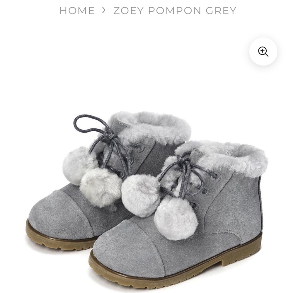 ZOEY POMPON GREY boots Age of Innocence